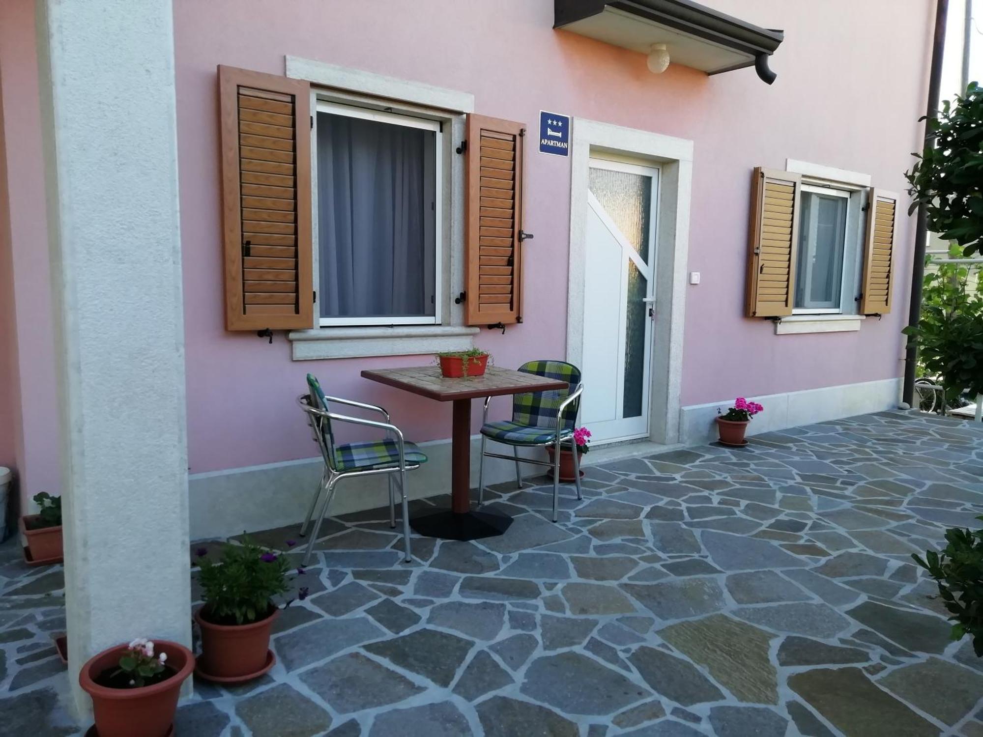 Apartmani Vesna Buje Exteriér fotografie