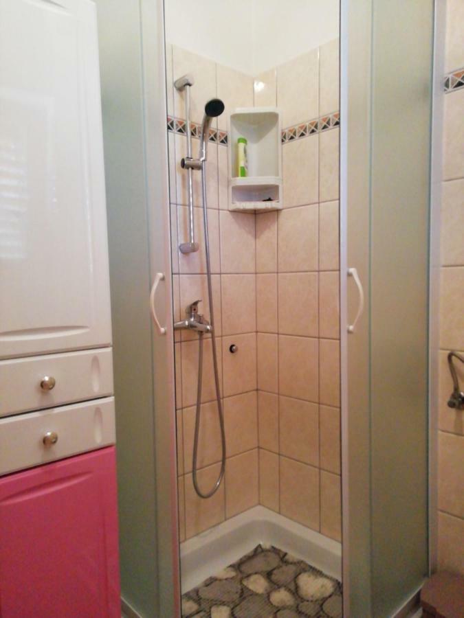 Apartmani Vesna Buje Exteriér fotografie